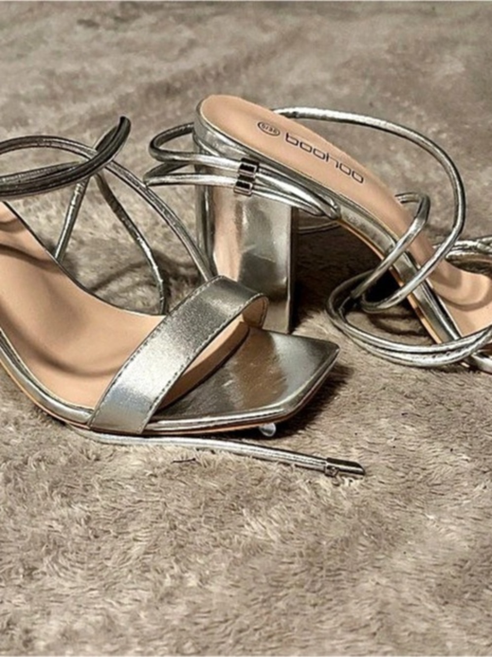 Boohoo Silver Strappy Lace-Up Block Heel Sandals – Size 7